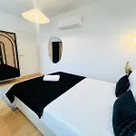 Pink House Beautiful 2 Bedroom Flat In Center شقة