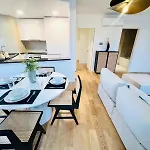 Pink House Beautiful 2 Bedroom Flat In Center * Lisboa