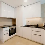Pink House Beautiful 2 Bedroom Flat In Center شقة Lisboa
