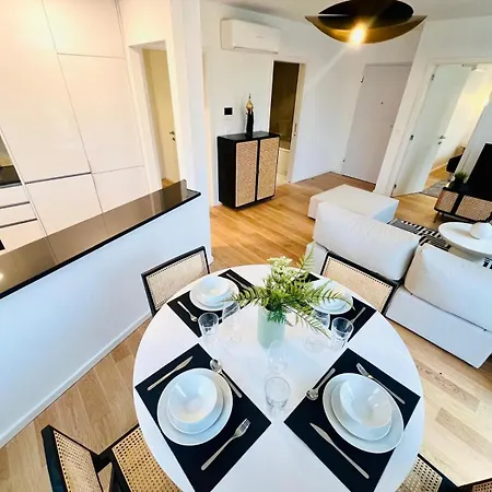 Pink House Beautiful 2 Bedroom Flat In Center * Lisbona