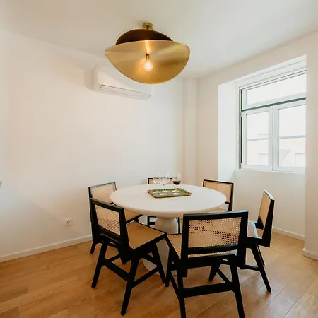 Apartamento Pink House Beautiful 2 Bedroom Flat In Center Lisboa