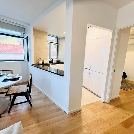 Pink House Beautiful 2 Bedroom Flat In Center Apartment