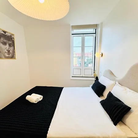 Pink House Beautiful 2 Bedroom Flat In Center Apartment