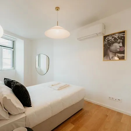 Pink House Beautiful 2 Bedroom Flat In Center * Lisboa