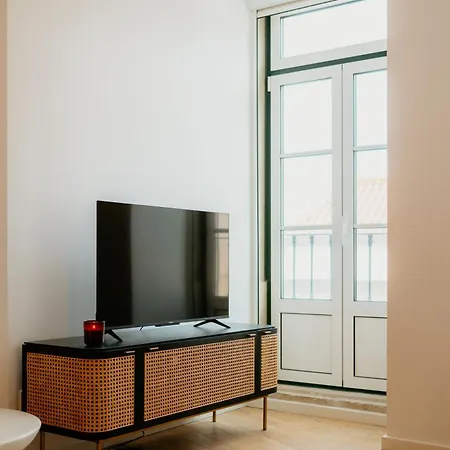 Pink House Beautiful 2 Bedroom Flat In Center Apartment Lisbon