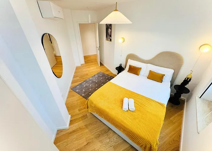 Pink House Beautiful 2 Bedroom Flat In Center * Lissabon
