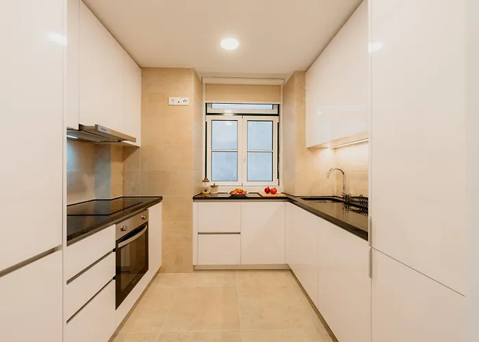 Pink House Beautiful 2 Bedroom Flat In Center *